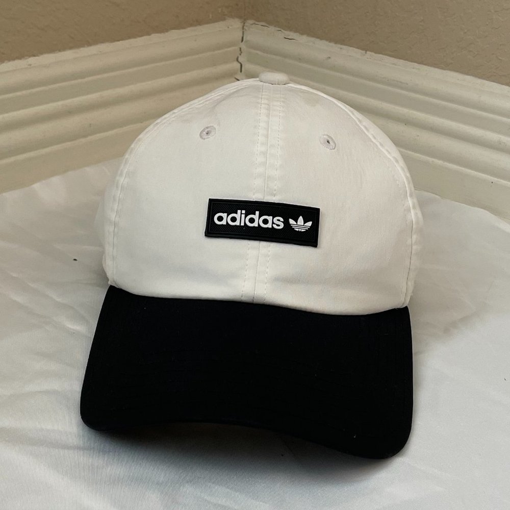Unisex Adult Adidas Original White/Black Hat / Cap